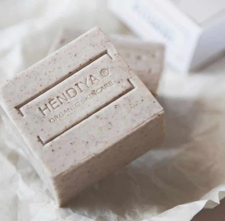 Le Savon Grainé - Savon Solide Exfoliant Visage & Corps Aux Pépins de Figue de Barbarie